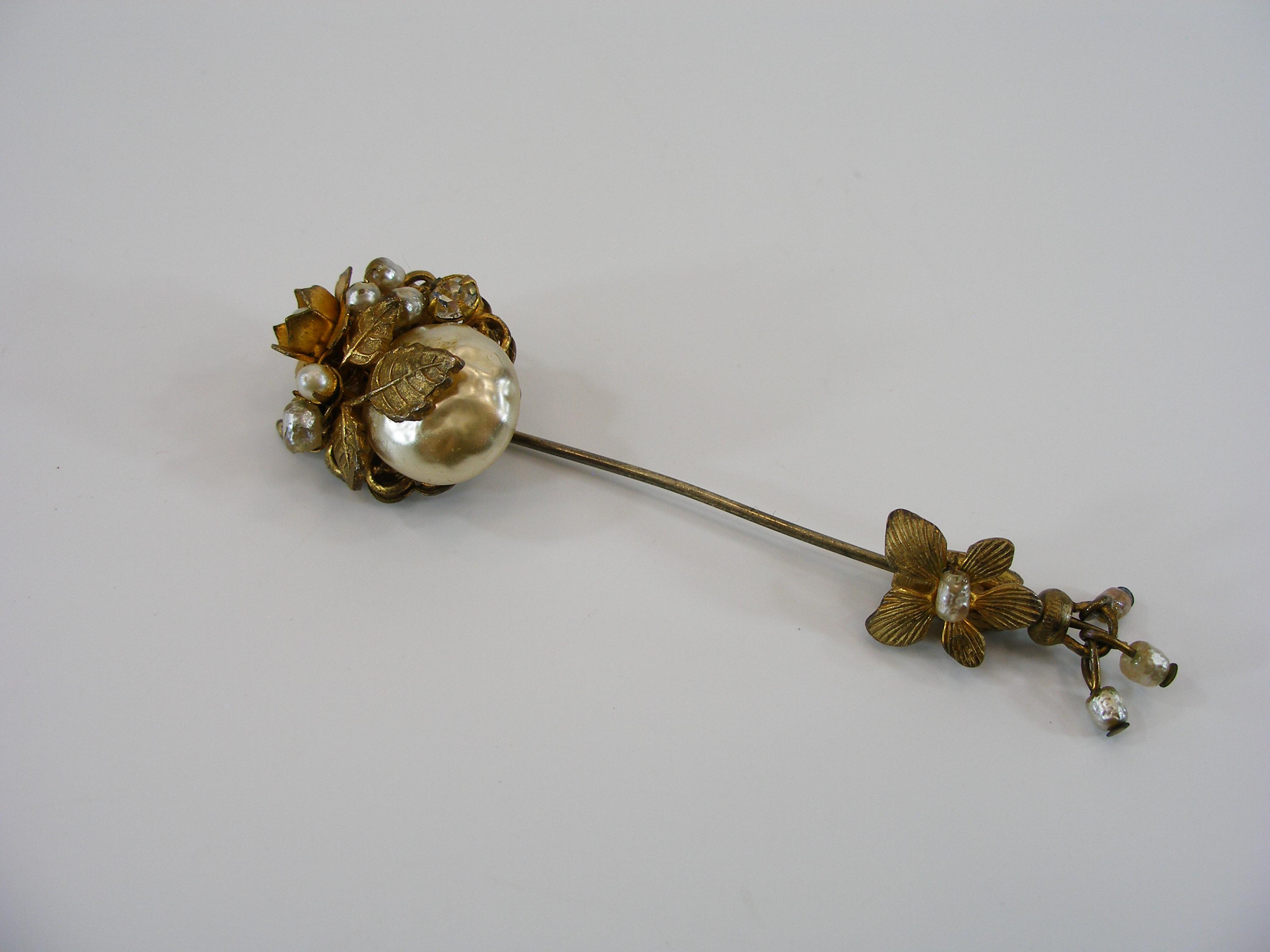 Signed Miriam Haskell Vintage Gold-tone Pearl Flower Stick Pin