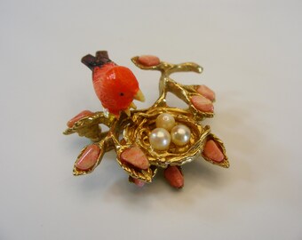 Vintage Brooch SWOBODA Bird Eggs Nest Figural Hand Painted Bird Brooch, Faux Pearls, 1960&#39;s - 1970&#39;s