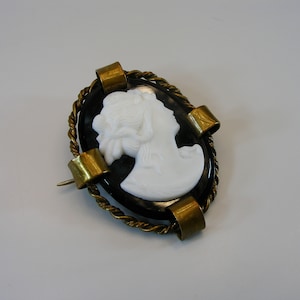 Victorian Black White Vintage Brass And Celluloid Cameo Brooch, Revival Brooches, Filigree Vintage Jewelry, Old Cameo, Jewelry, Oval brooch