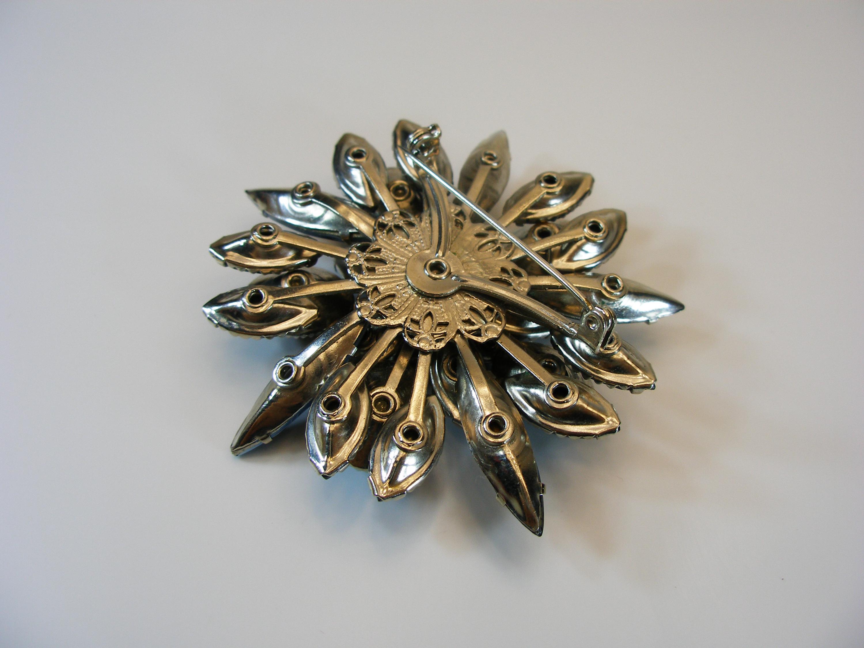 Judy Lee Gorgeous Sparkly Vintage Silver-tone Brooch With