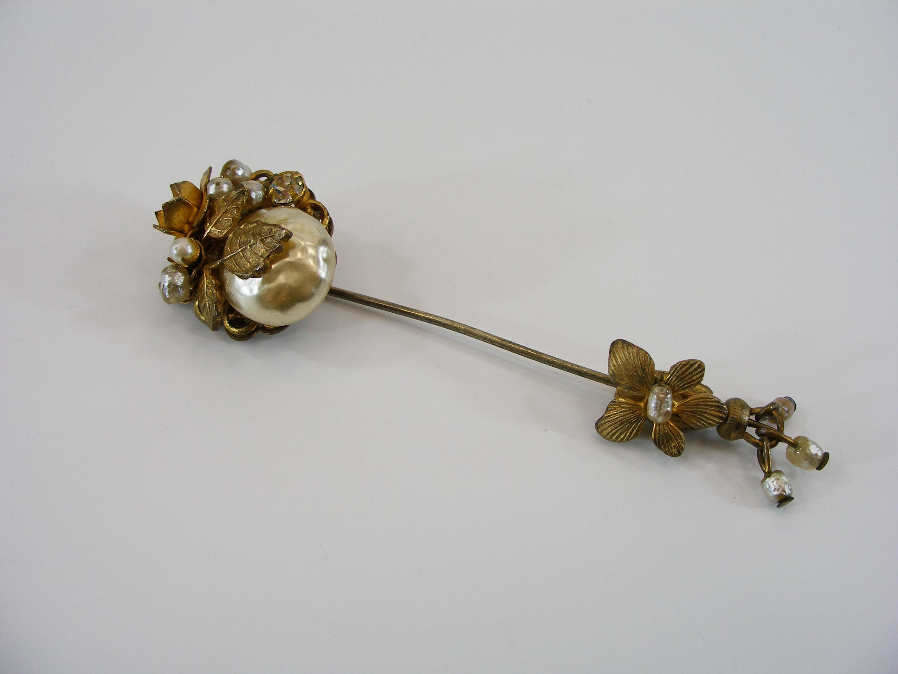 Signed Miriam Haskell Vintage Gold-tone Pearl Flower Stick Pin