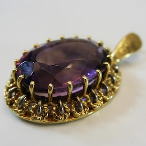 Antique Victorian Yellow Gold and Amethyst Pendant With Filigree Design - Antique European Amethyst & Gold Pendant