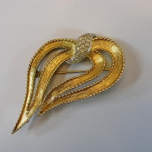 MARCEL BOUCHER Brooch, Signed 0933, Vintage Brooch, Vintage Pin, Lapel Pin, Vintage Jewelry, Gift for Her, Gold Tone