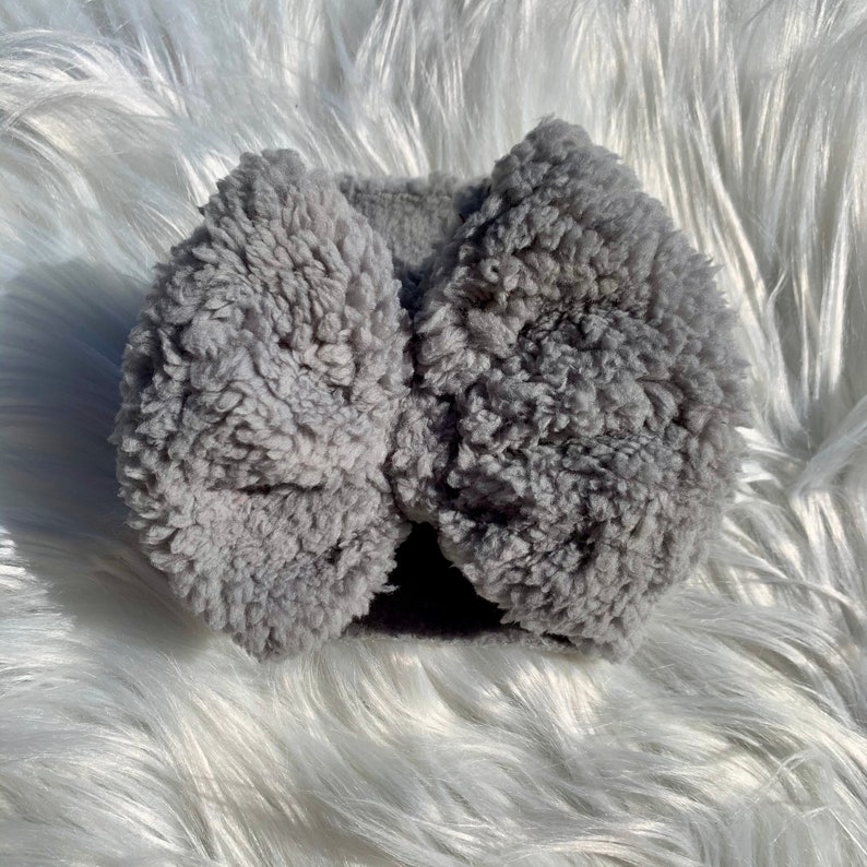Gray Sherpa Head Wrap and Nylon Bow
