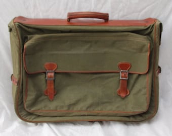 Green suitcase Retro brown suitcase Vintage luggage Travel accessories