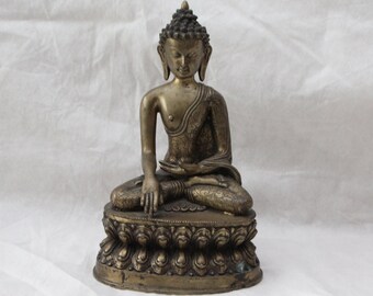Gold Buddha statue Bronze Buddhist art sculpture Buddhism Buddhist artwork Religious gift Meditation