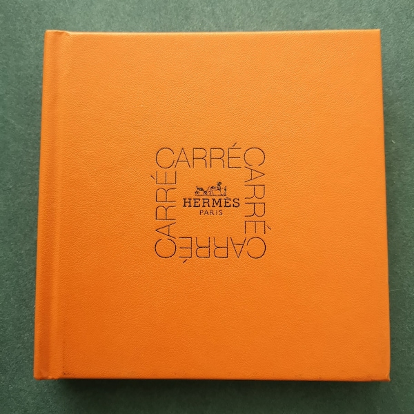 Hermes Seidentuch Kleines Buch Hermes Paris Knüpfbuch Modeaccessoires Geschenk für Sie Modegeschenk Dame Accessoires Hermes Orange Dekor