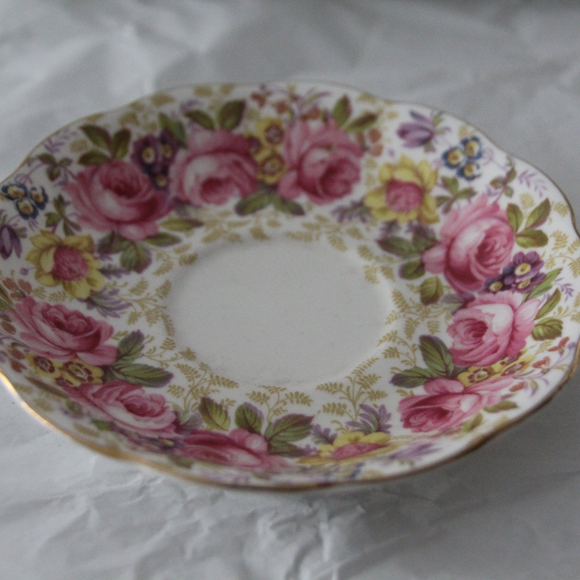 Soucoupes En Porcelaine
