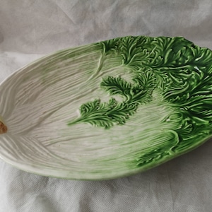 Large Green Salad plate Serving plate Majolica green plate Green cabbage dinner plate Cabbage leaf Salad dinner plate Green ceramic plate