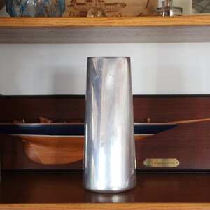 Silver Vase Anna Efverlund Large solid aluminum Flower Modern design Contemporary style Scandinavian image 9