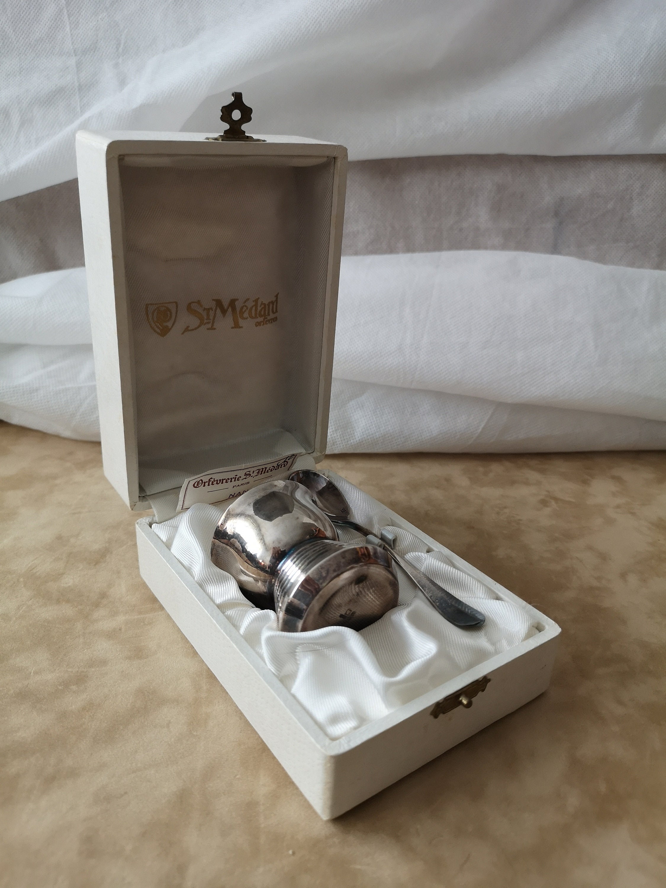 シルバーカップエッグスタンドスプーンセットベビーギフト洗礼