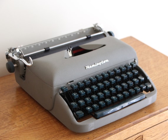 Portable Vintage Typewriter Vintage Remington Typewriter