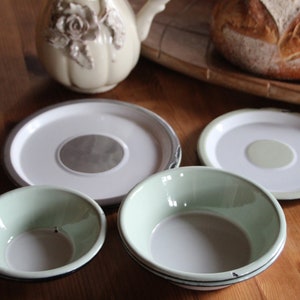 Enamel plates Bowls Set of 6 Vintage enamelware plates Green enamelware Graniteware Camping plates  Outdoor dining Dinner plates Farmhouse