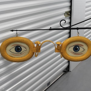 Letrero de óptico Letrero comercial de optometrista antiguo Soporte de pared Antigüedades ópticas Gafas amarillas Gafas amarillas vintage Tienda Decoración industrial