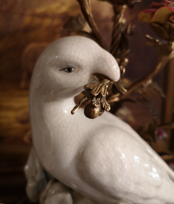 Porcelain on sale bird lamp