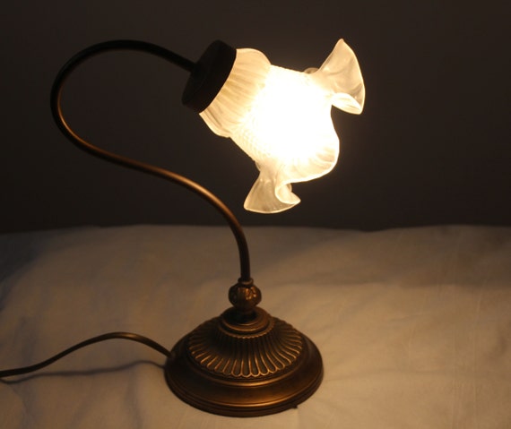 Elegant Romantic Art Nouveau Lamp Tulip Lampshade Brass Base Tulip