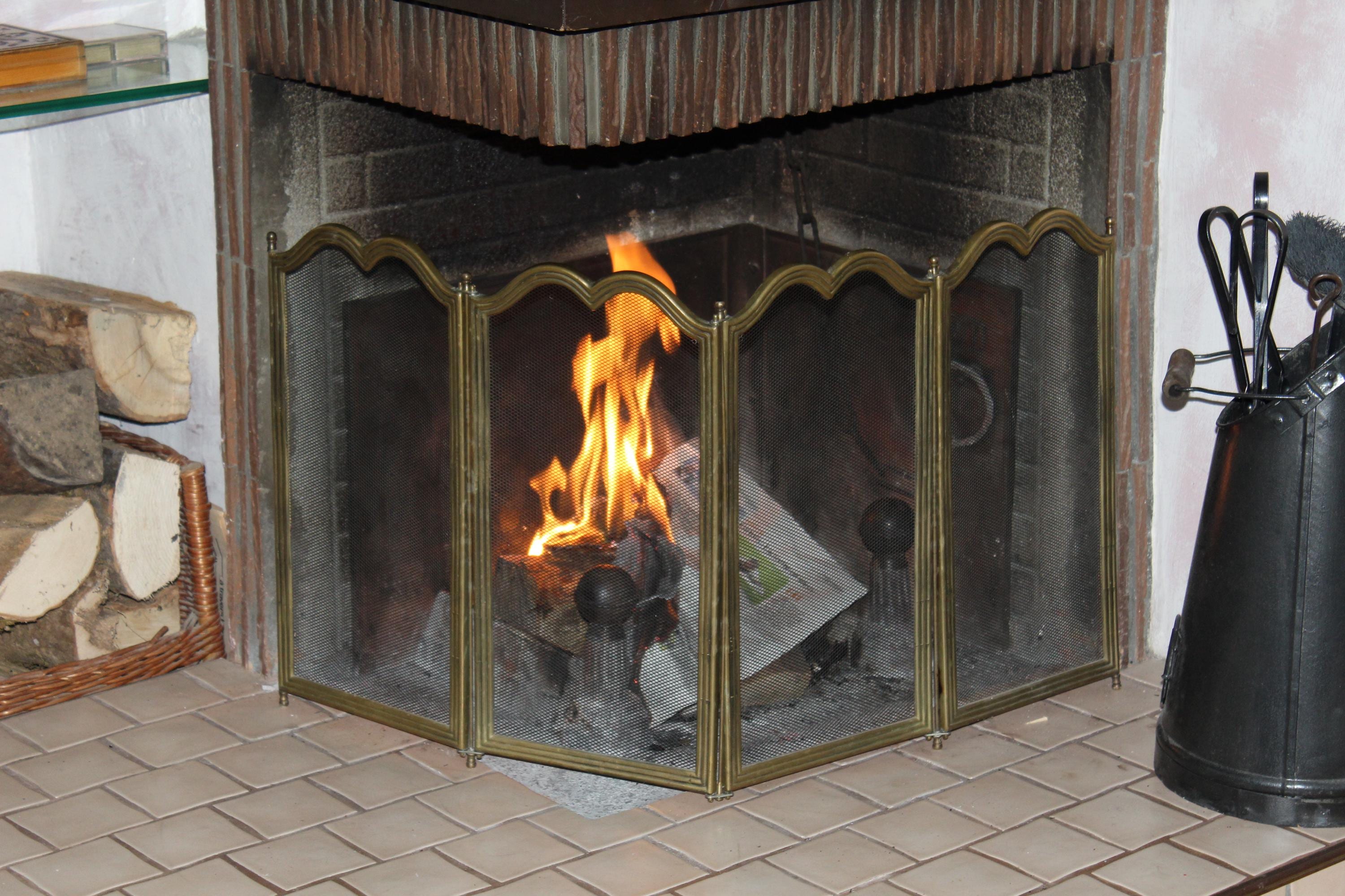 Pare-feu De Cheminée VEVOR 3 Panneaux Noir - 121,9 X 76,7 Cm - Style Vintage Pliable - Neuf