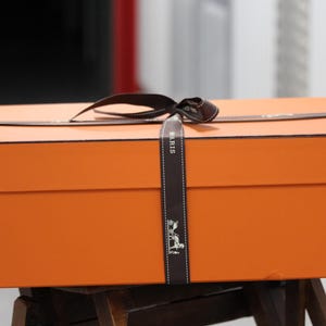 Grande boîte Hermès rectangulaire Hac a dos Storage Sac Hermès orange Accessoires de mode