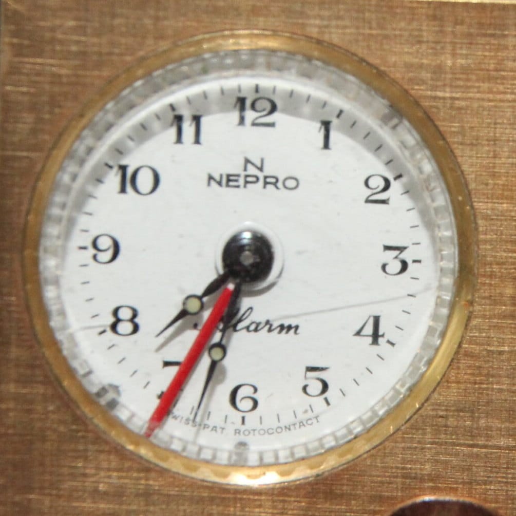 金メッキの希少なゴールド時計 NEPRO VINTAGE ピルボックス ミニチュア