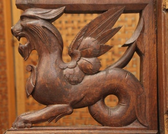 Antique carved wood Winged Griffin ornaments Figurines Pair Gothic decor Chimera Dragon Phenix Knight Lion decor Cabinet Furniture Support
