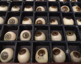 Vintage Blue Glass Artificial Eye – Antique Human Prosthetic For Collection Or Display
