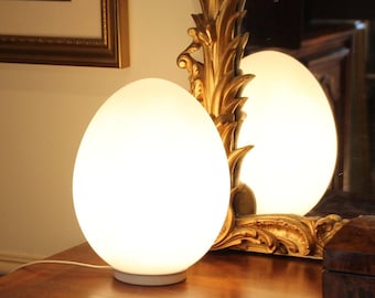 Vintage White Opaline Glass Egg lamp White Table Lamp Egg shaped desk lamp Original gift White Accent lamp White lamp Living room light