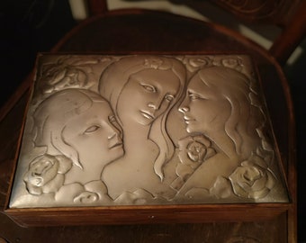 Caja de joyería Art Nouveau Plata de ley Retrato de mujer Caja de joyería de llave de madera Regalo de plata Caja de anillo Caja de collar Pendientes Soporte de joyería Regalo