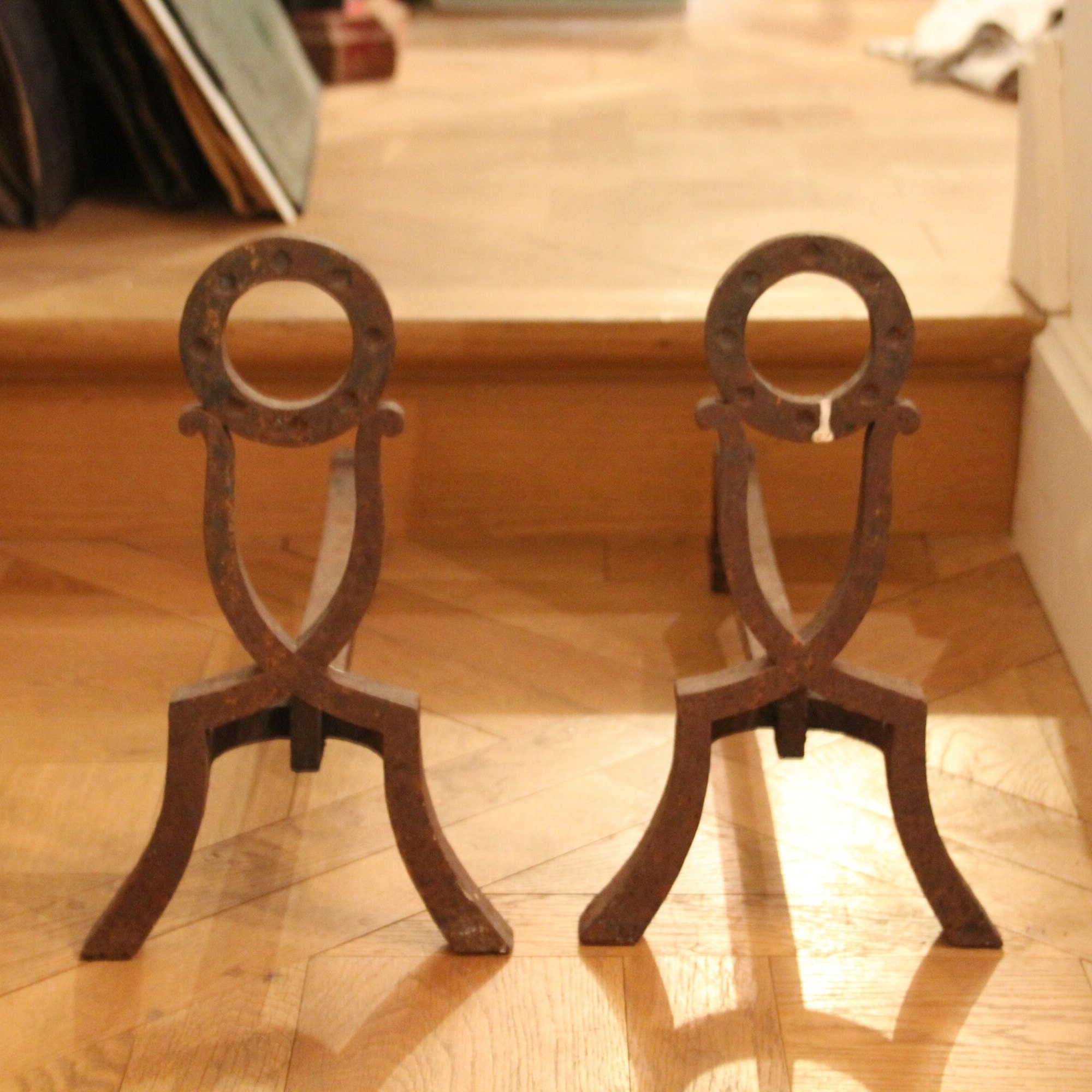 Antique Français Fer Forgé Andirons Décor de Cheminée Firedogs Cheminée Entourent Des Vintage Access