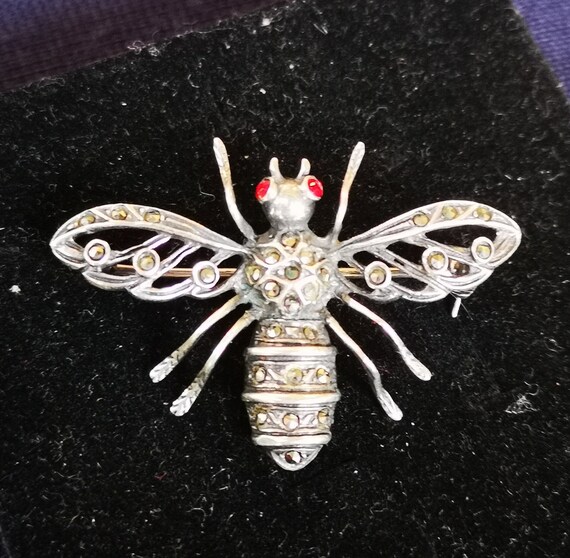 Sterling silver bee brooch Insect jewelry Honey bee decor