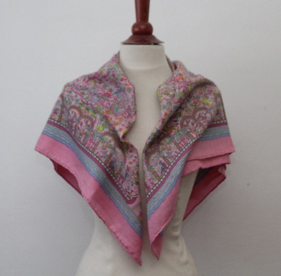 RARE COLLECTIBLE Hermes silk Cashmere scarf Authe… - image 3