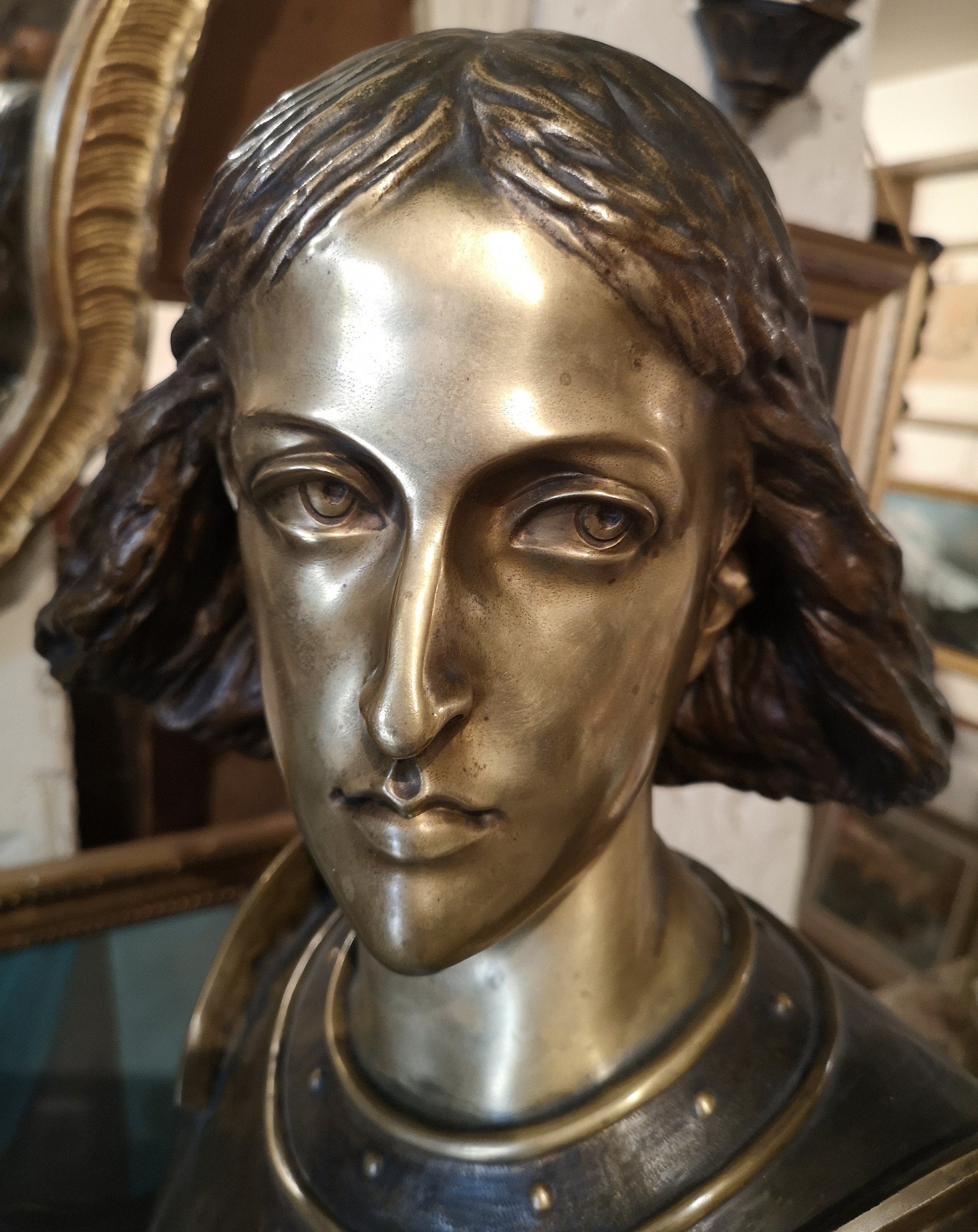 Antique Français Statue