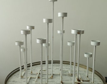 Geometrischer Kerzenhalter Nordischer Stil Skandinavischer Weißer Metallkerzenhalter Kerzenständer Minimalistischer Stil Zeitgenössischer Stil Weißer Hauptdekor