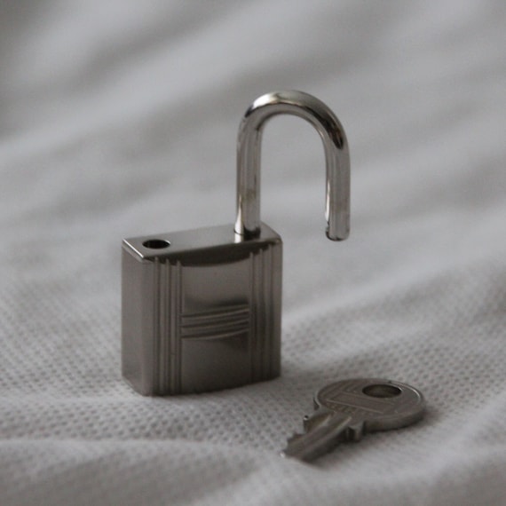 HERMES キーホルダー SAC PADLOCK H069733 CA AUTHENTIC Palladium Hermes Bag Silver Padlock Hermes Handbag