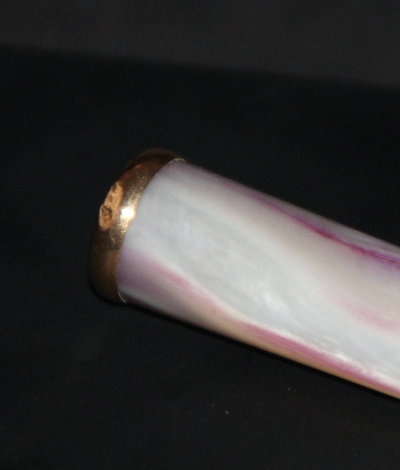 Cigarette Holder 14K Gold Mother of Pearl Smoker Tobacciana