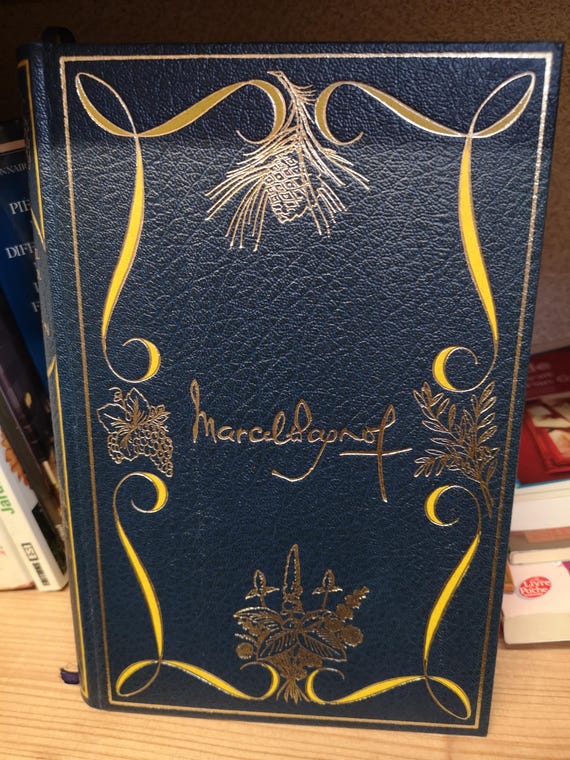 アンティーク フランスの本 ヴィンテージ 装飾本 ゴールド