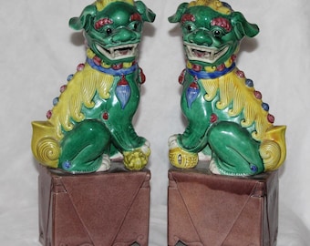 中国古玩 緑釉 獅子像 狛犬 フー犬 フードッグ 古陶磁器 大型62㎝ 古美術 中国古玩 緑釉 獅子像 狛犬 フー犬 フードッグ 古陶磁器 大型62㎝ 古