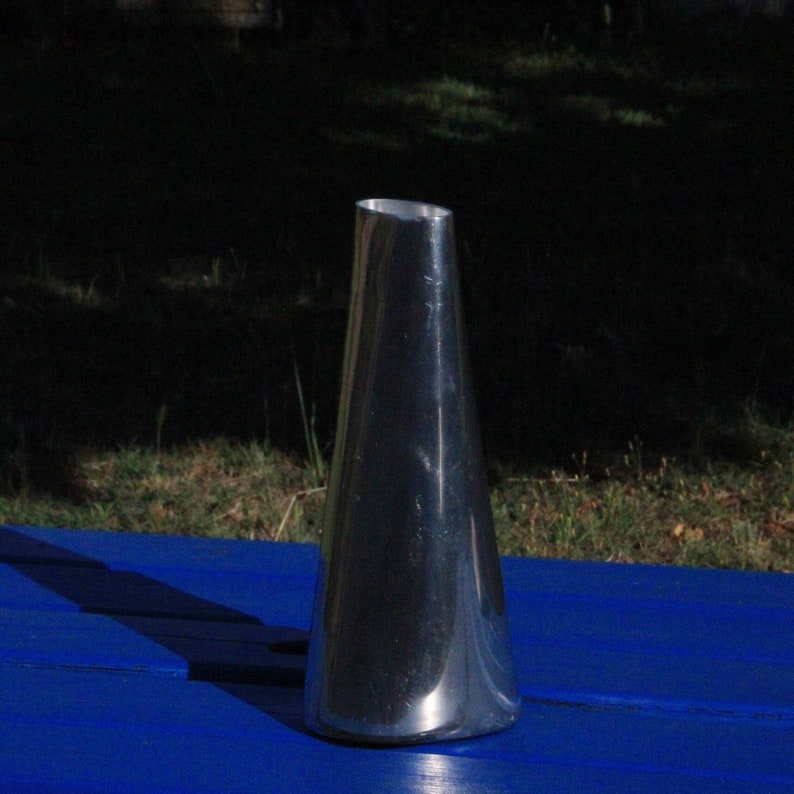 Silver Vase Anna Efverlund Large solid aluminum Flower Modern design Contemporary style Scandinavian image 1