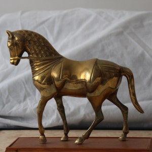 Solid brass Horse statue Trojan Horse figurine Horse sculpture Horse decor Gold horse Office desk Mantel Fireplace decor Bronze horse statue