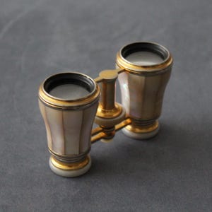 French Opera glasses Mother of pearl Opera binoculars Antique opera glasses Theater binoculars French lorgnette Paris theater glasses