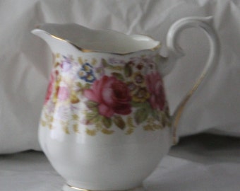 Crémier en porcelaine Remplacement Royal Albert Serena Décor de roses roses Motif floral Tasse soucoupe Service à thé en porcelaine fine Or porcelaine rose