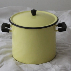 Vintage French Yellow enamel Pan Enameled Lid Handles Rustic Farmhouse kitchen Countryside Shabby chic Yellow kitchen decor
