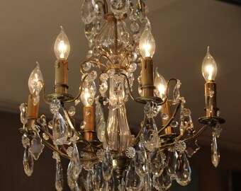 Lustre en cristal de Baccarat Français antique lustre en bronze ciselé et doré lustre Eclairage lustre de plafond cristal de Baccarat pour le design d’intérieur de luxe