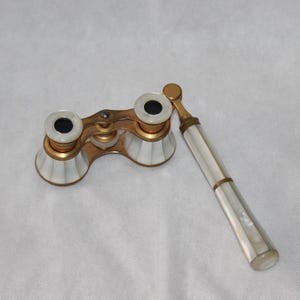 French Opera glasses Mother of pearl Opera binoculars Antique opera glasses Theater binoculars French lorgnette Paris theater glasses