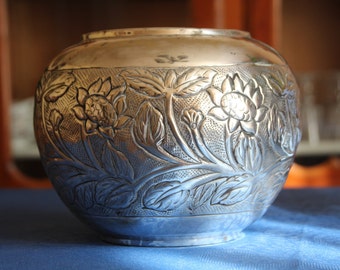 Silver vase Flower decor Decorative Centerpiece bowl Fruit dish Planter Floral arrangements Art nouveau