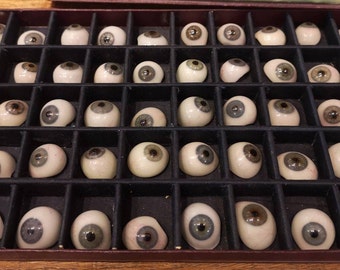 Medizinische Antiquitäten Antike Glasaugen Echt Glasaugen Antike Augen Prothetik Menschliche Augen Glasauge Menschen Prothetik OPHTHALMOLOGIE Optometrie