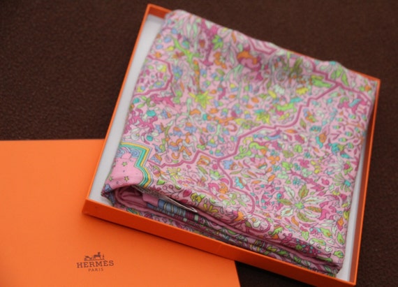 RARE COLLECTIBLE Hermes silk Cashmere scarf Authe… - image 1