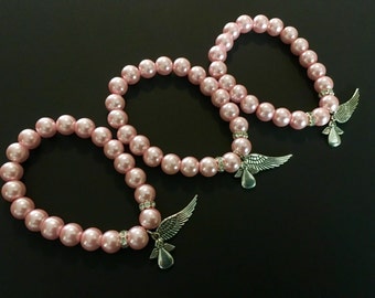 12 Pulsera de ala de ángel color rosa batism favorece el cristal de 10 mm perla. Con bolsa de organza y etiquetas