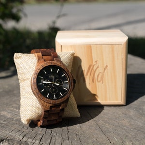 Engraved Wood Watch, Boyfriend Gift, Personalized wooden watch, groom gift, Mens watch, gift for him, Fathers day gift, Valentines day gift