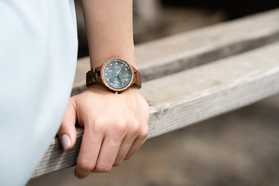 watch gift for girlfriend