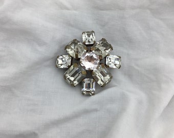 Belle Broche Vintage 1/2 Sphérique - Fonte De Verre Et 16 Zircons - Occasion
